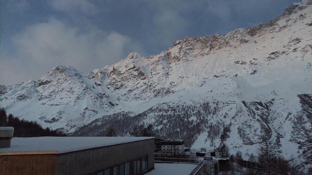 Bilocale Cervinia Cielo Alto Sulle Piste Apartman Breuil-Cervinia Kültér fotó
